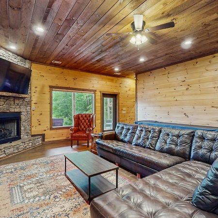 Whispering Woods Villa Blue Ridge Exteriör bild
